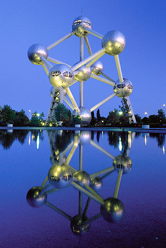 Атомиум в Брюсселе (Бельгия)